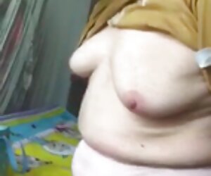 Nhấc trẻ sao và đưa anh ta phim sexx quay len đến công trường xây dựng