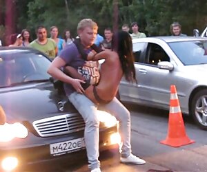 Vào buổi tối, trong sự trở lại của phim sexx tu quay ngôi làng gần một con lừa, một phụ nữ Hồi giáo, chăn một thành viên Vào buổi tối, trong sự trở lại của phim sexx tu quay ngôi làng gần một con lừa, một phụ nữ Hồi giáo, chăn một thành viên