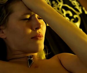 Các nhân chứng phim sexx len lut đã rất ngạc nhiên khi thấy một cô gái với bộ ngực của cô và tóc đỏ. Các nhân chứng phim sexx len lut đã rất ngạc nhiên khi thấy một cô gái với bộ ngực của cô và tóc đỏ.