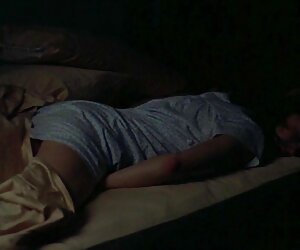 Chàng hói, cạo trứng sexx gai xinh cuộn với một chiếc bánh rất tốt cho Tinh