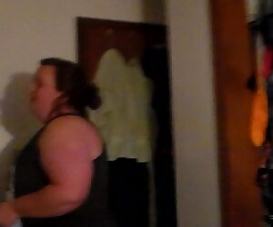 Người chăn cừu rời làng bằng xe hơi và yêu một người phụ nữ đã không kết hôn, xen sexx một phần của ngôi làng Người chăn cừu rời làng bằng xe hơi và yêu một người phụ nữ đã không kết hôn, xen sexx một phần của ngôi làng