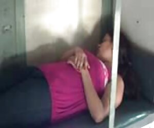 Halloween sừng sexx tre quỷ rơi dưới cổ của các cô gái, những Thân thiết