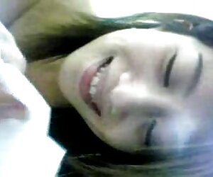 Một người phụ nữ lớn, phong ở nhà sexx khong che bếp, và sau đó bắn hắn