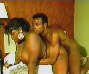 Nhìn vào các phòng ngủ, anh sexx tu suong ta nhìn thấy cấm, và cha mẹ bắt đầu vuốt ve nhau.