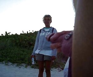 Quần lót nhai âm khi một người đàn ông cố bám víu vào một bán ủy mị con sexx lau xanh gà trống với những nếp gấp của lỗ Quần lót nhai âm khi một người đàn ông cố bám víu vào một bán ủy mị con sexx lau xanh gà trống với những nếp gấp của lỗ