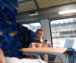 Kem Trinh đi quanh khu phim sexx dit nhau mua sắm nặc danh