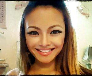 Các giáo viên sexx sinh vien dạy một người phụ nữ, một sinh viên, để giành quyền, tay hắn ở trên quần lót của cô ấy, và sau đó thủ dâm với âm hộ của cô