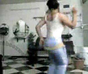 Ông bị sexx hihi ung thư với hai ngón tay trong máy.