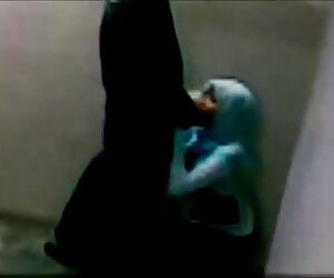 Cha mẹ khỉ, con gái, sexx gái xinh cô ấy có tình dục với một người đàn ông trẻ trong phòng cô ấy, và sau đó bắt đầu la mắng mình đối đầu Cha mẹ khỉ, con gái, sexx gái xinh cô ấy có tình dục với một người đàn ông trẻ trong phòng cô ấy, và sau đó bắt đầu la mắng mình đối đầu