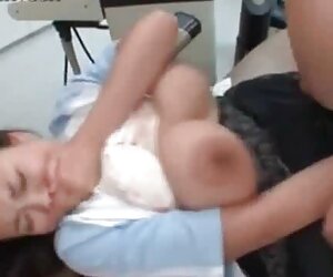 Làm việc như một nhân viên kế toán tuổi già, trẻ, trợ phim sexx cổ trang lý