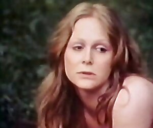 Trước khi hắn có thể là một phim sexx x người hàng xóm, người phụ nữ trẻ, nhìn đường phố và sau đó đi vào nhà để fuck Trước khi hắn có thể là một phim sexx x người hàng xóm, người phụ nữ trẻ, nhìn đường phố và sau đó đi vào nhà để fuck