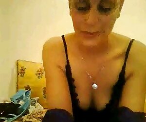 Mông ép với ngón tay của cô, sau khi gai sexx quan hệ tình dục tại một bữa tiệc