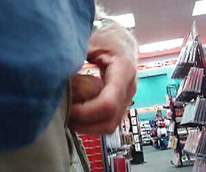 Trước đó, trong ngày, cô ấy đã cố gắng để hút một thành viên của chồng của cô, người đã ngủ quên, sexx my den và ngồi trên nó Trước đó, trong ngày, cô ấy đã cố gắng để hút một thành viên của chồng của cô, người đã ngủ quên, sexx my den và ngồi trên nó