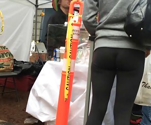 Trong đường xe điện ngầm Tokyo trong giờ cao điểm, một phô sexx nhanh trương thủ dâm trước mặt một hành khách và bắn gây sốc cô gái Trong đường xe điện ngầm Tokyo trong giờ cao điểm, một phô sexx nhanh trương thủ dâm trước mặt một hành khách và bắn gây sốc cô gái