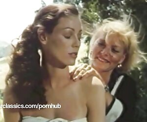 Trẻ em bị mắc kẹt trên cửa sổ, một người anh em, ai làm tình với họ một người phụ nữ trẻ bất lực với ung thư, vui vẻ cho sexx tây nó