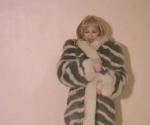 Ông nhúng lưỡi của mình trong này, châu Á với một phim sexx xxx âm đạo này béo mặt ung thư trong tương lai