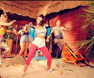 Vô tình bị hút trong căn phòng nhỏ người ngoài sexx lau xanh hành tinh từ hai khách của các người phụ nữ người Vô tình bị hút trong căn phòng nhỏ người ngoài sexx lau xanh hành tinh từ hai khách của các người phụ nữ người